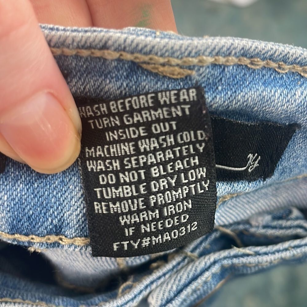 Distressed Print Jeans  - Picture 10 of 10